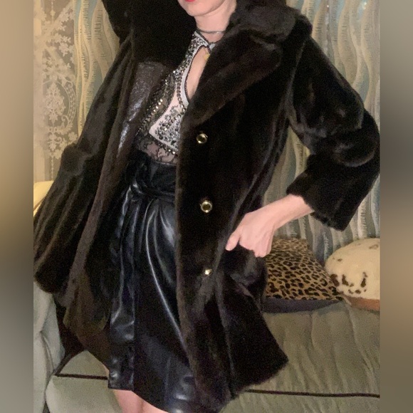 Luxurious Vintage 60s-70s Mincara Black/Brown Faux Fur Coat - Picture 13 of 16